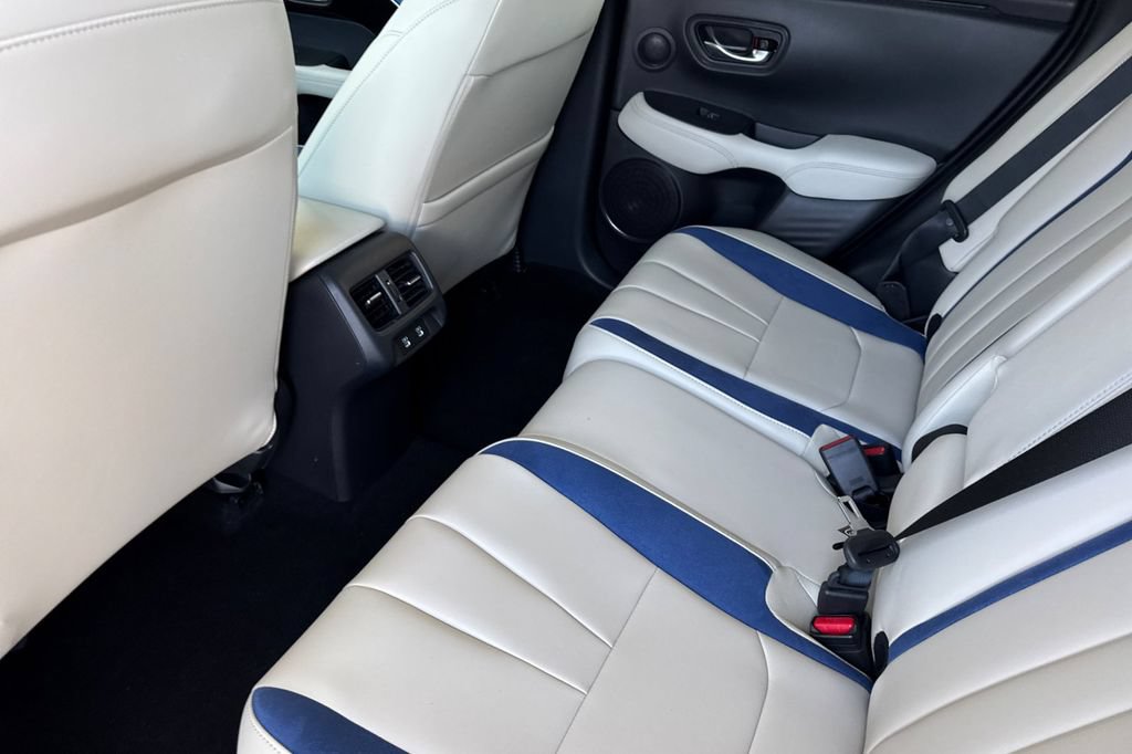 Certified 2025 Acura ADX A-Spec FWD image 5