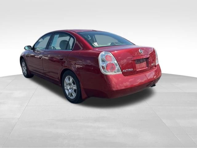Used 2005 Nissan Altima 2.5 S w/ (S02) Side Airbags Pkg FWD image 5