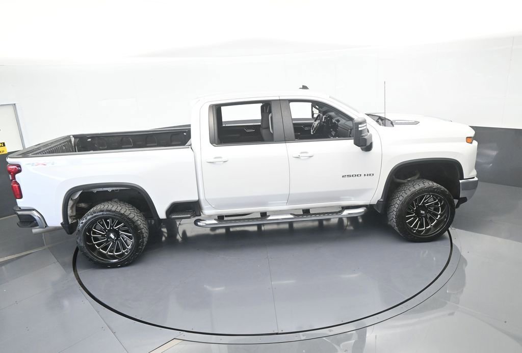 Used 2024 Chevrolet Silverado 2500 LT image 56