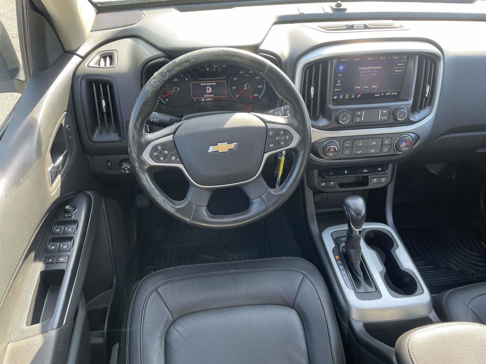 Used 2022 Chevrolet Colorado LT w/ Luxury Package image 12