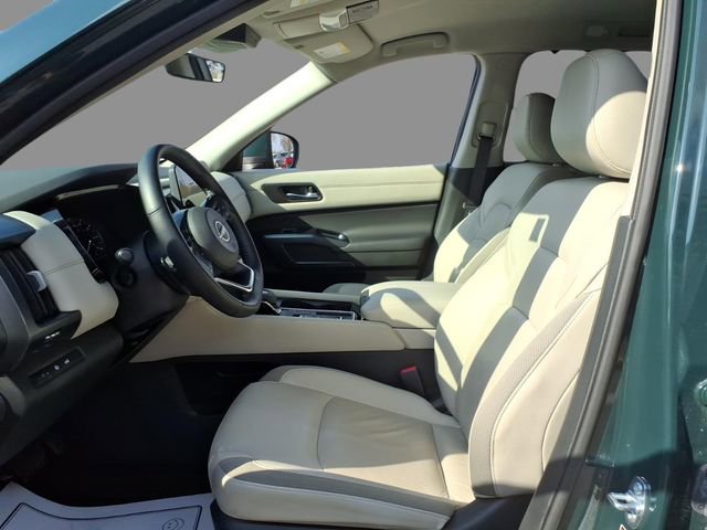 Used 2025 Nissan Pathfinder SL FWD image 20