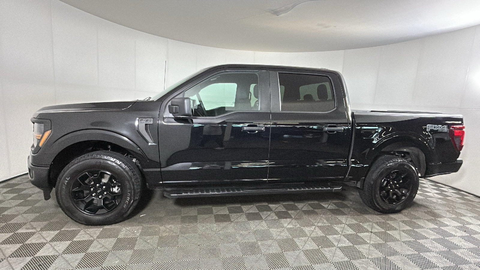 Used 2024 Ford F150 STX w/ Equipment Group 201A FX4 AWD/4WD image 6