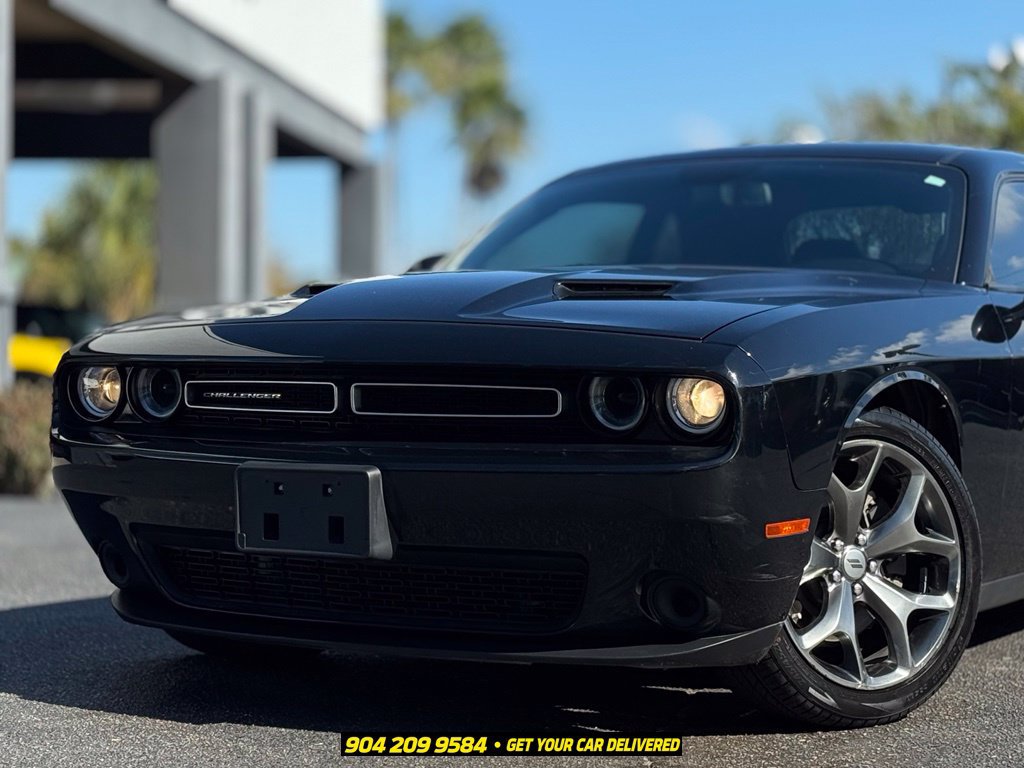 Used 2017 Dodge Challenger SXT w/ Sound Group RWD image 3