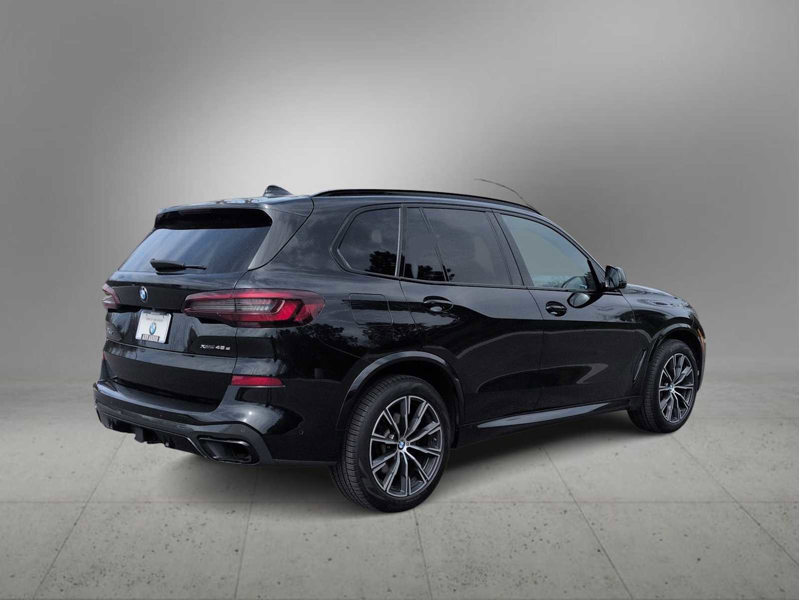 Used 2021 BMW X5 xDrive45e w/ M Sport Package AWD/4WD image 8