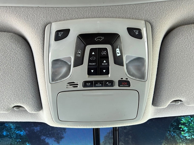 Used 2013 Toyota Sienna Limited w/ Premium Pkg FWD image 37
