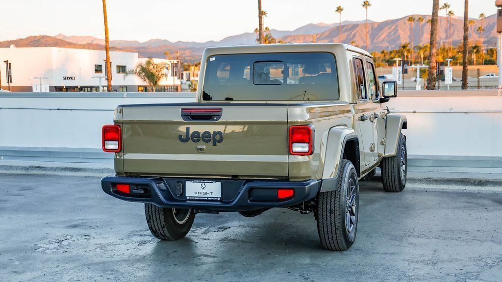 New 2026 Jeep Gladiator Sport image 9