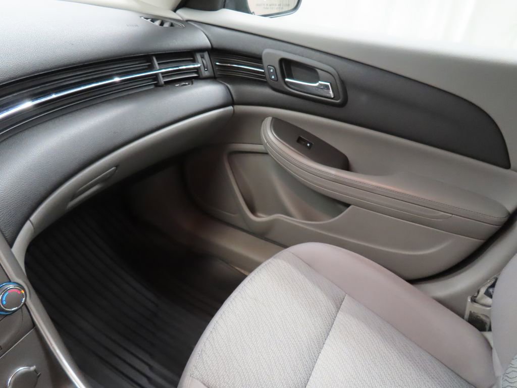 Used 2013 Chevrolet Malibu LS w/ Protection Package image 20