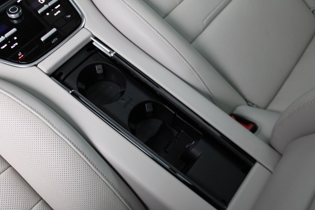 Used 2023 Porsche Panamera 4 image 37