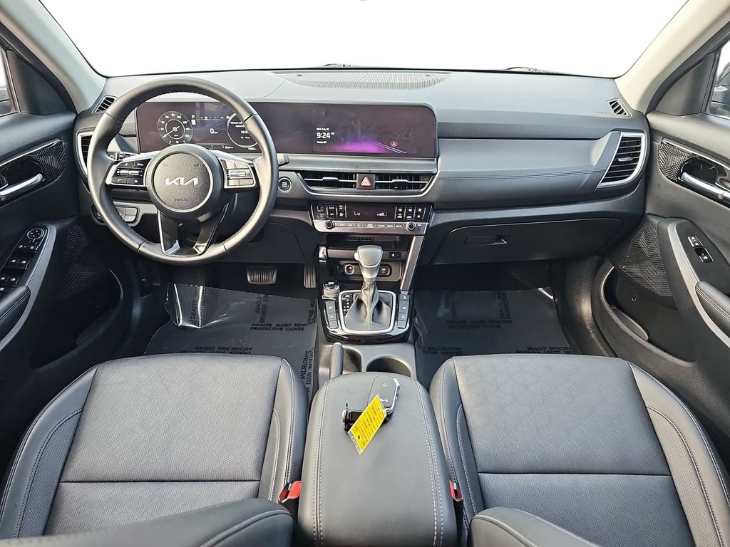 Used 2024 Kia Seltos EX AWD/4WD image 13