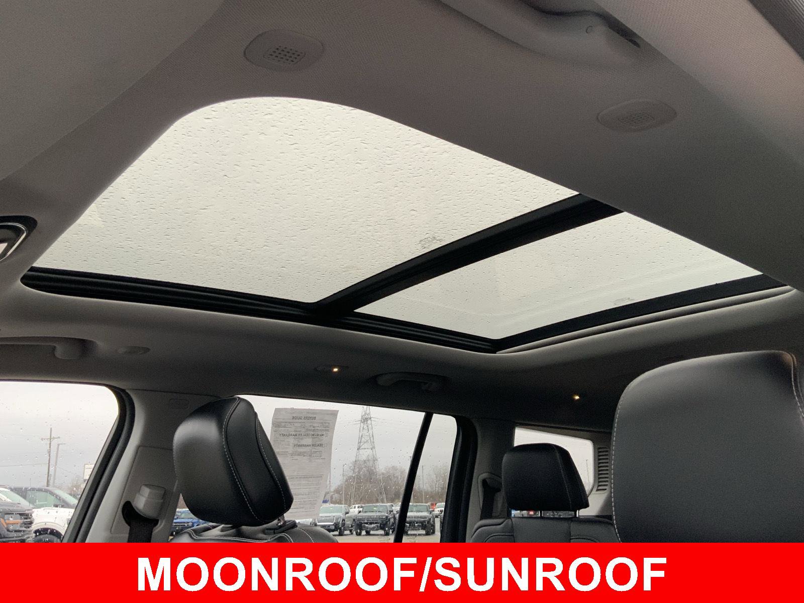 Used 2023 Jeep Grand Cherokee L Limited image 4