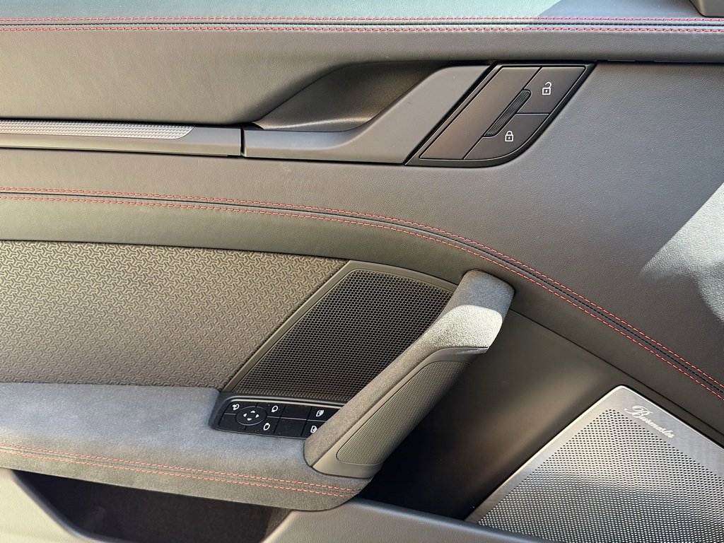 Certified 2025 Porsche 911 Carrera GTS image 17