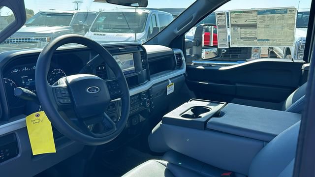 New 2025 Ford F250 XL w/ XL Chrome Package image 18