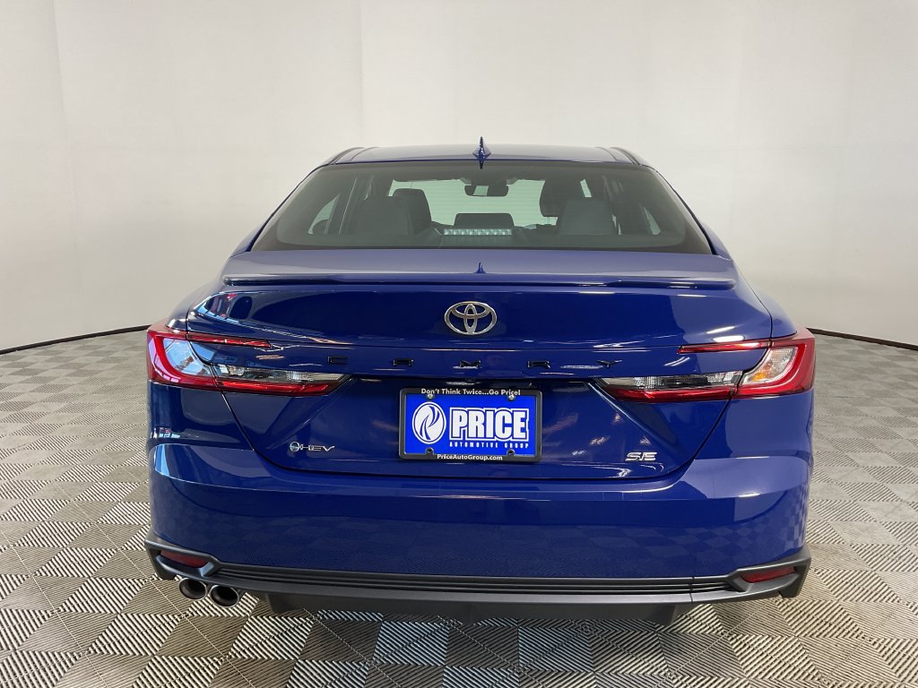 New 2026 Toyota Camry SE FWD image 7