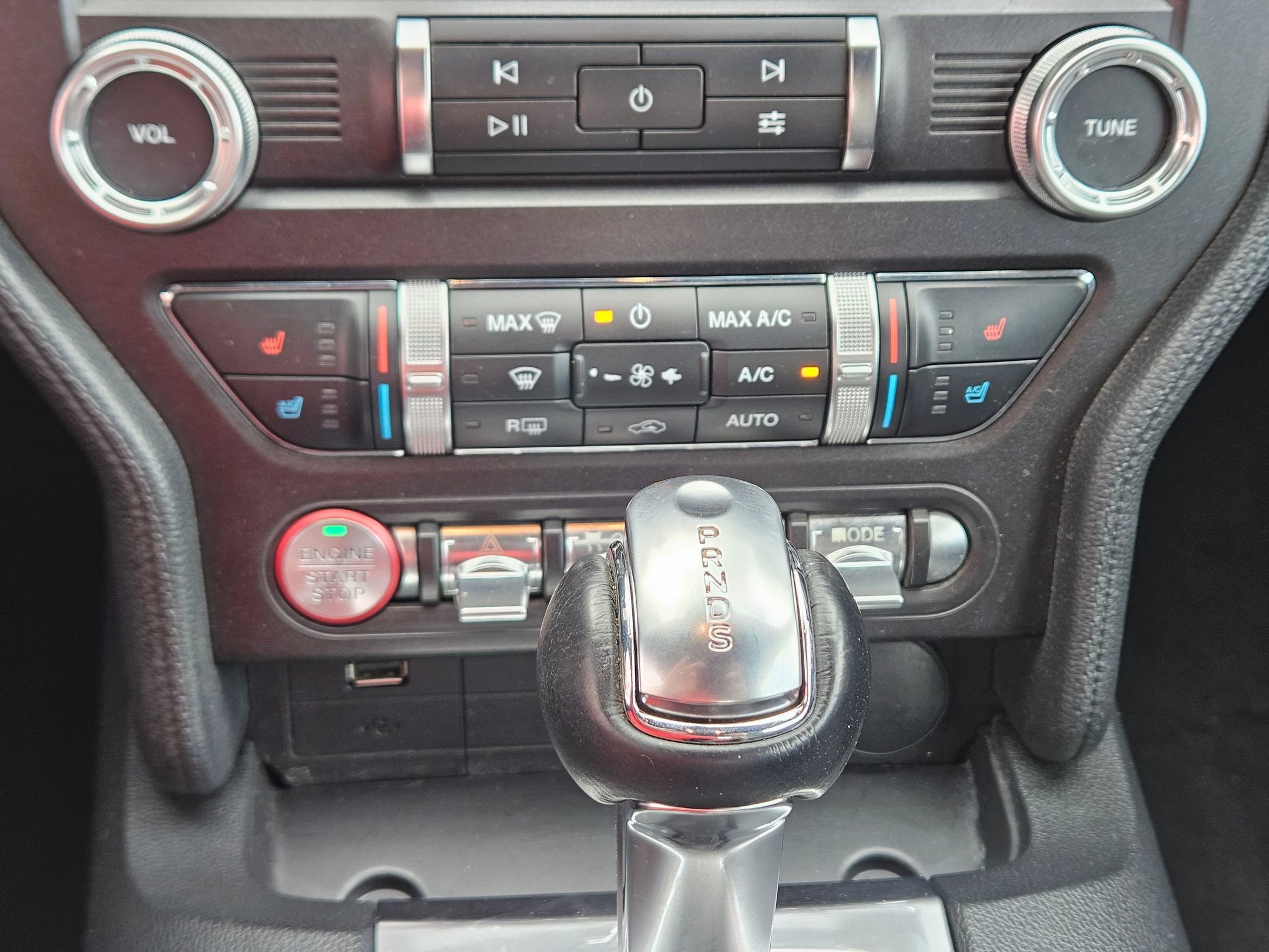 Used 2019 Ford Mustang Premium image 14