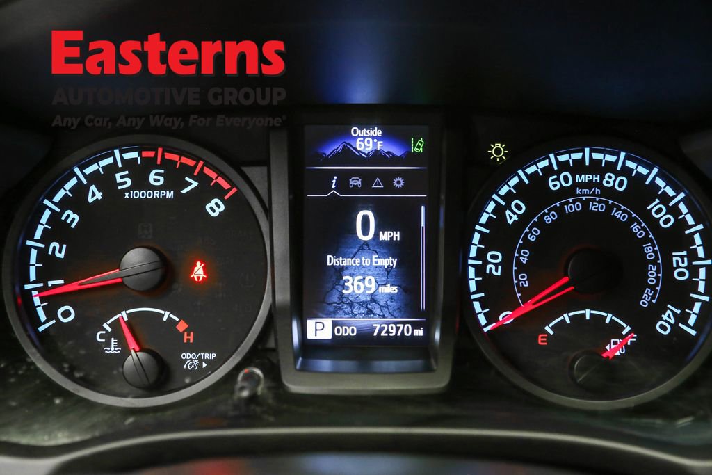 Used 2022 Toyota Tacoma SR image 17