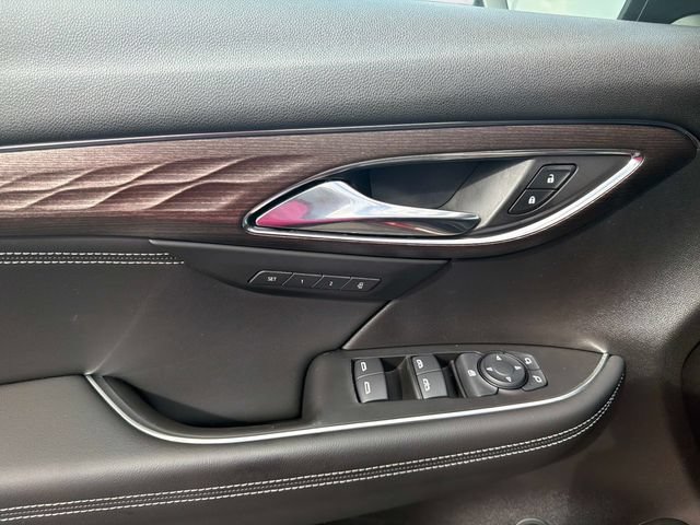 Used 2023 Buick Envision Avenir FWD image 15