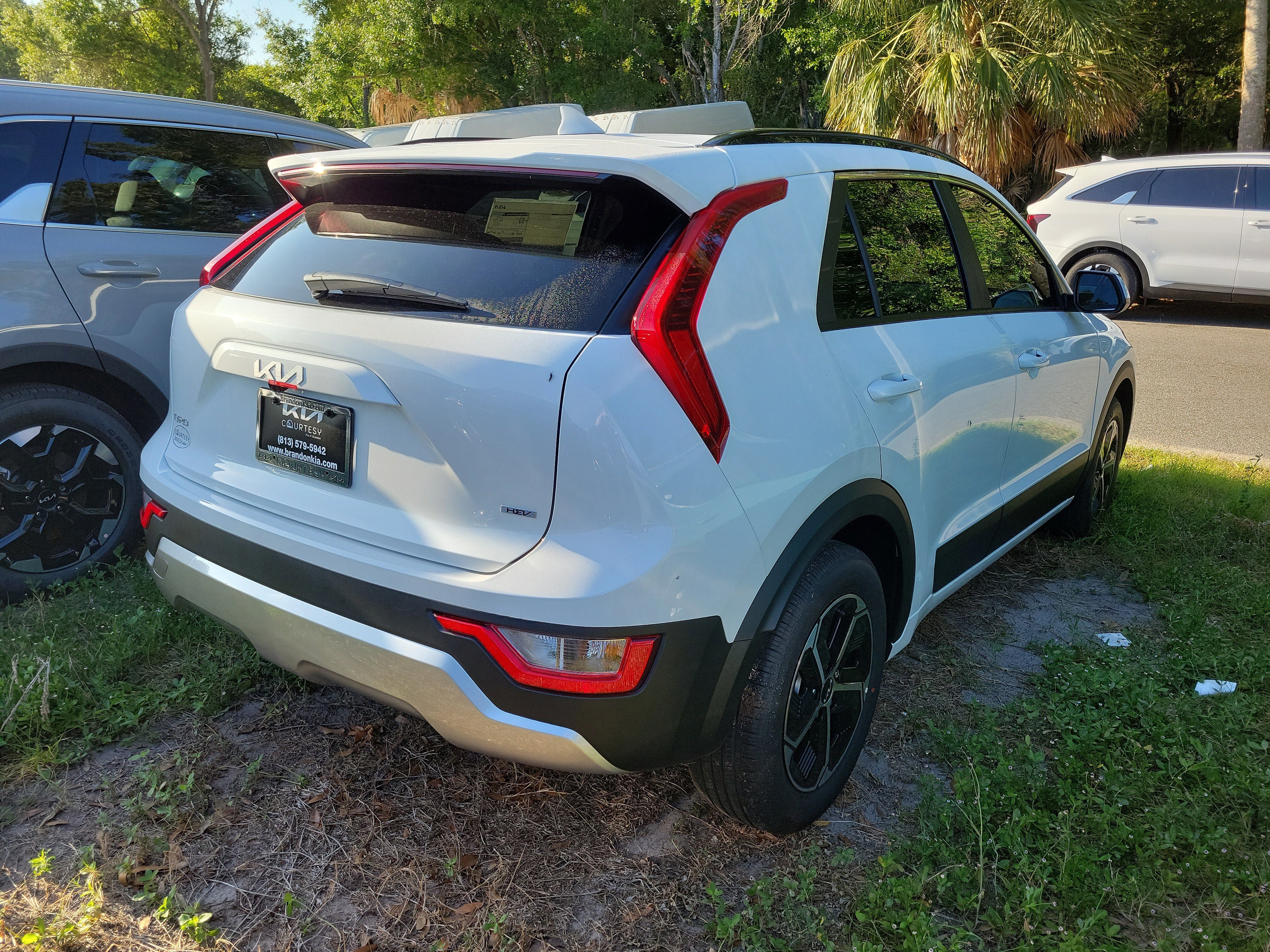 New 2026 Kia Niro LX FWD image 3