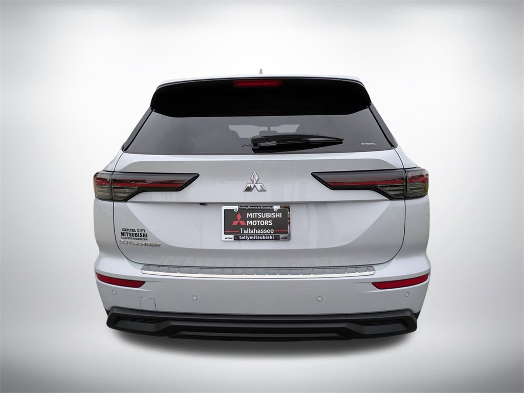 New 2025 Mitsubishi Outlander ES image 5