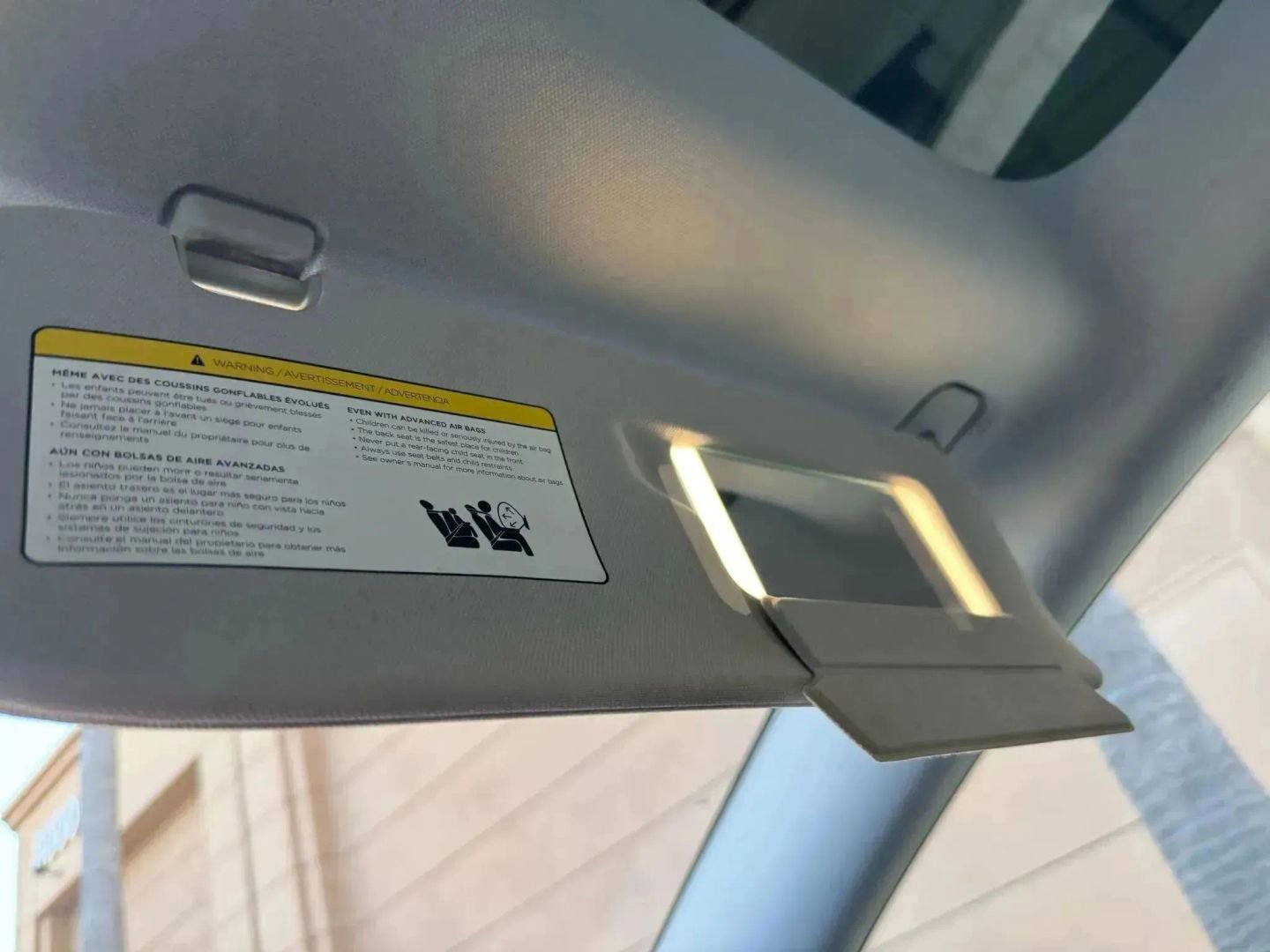 Used 2023 Tesla Model 3 Standard Range image 26