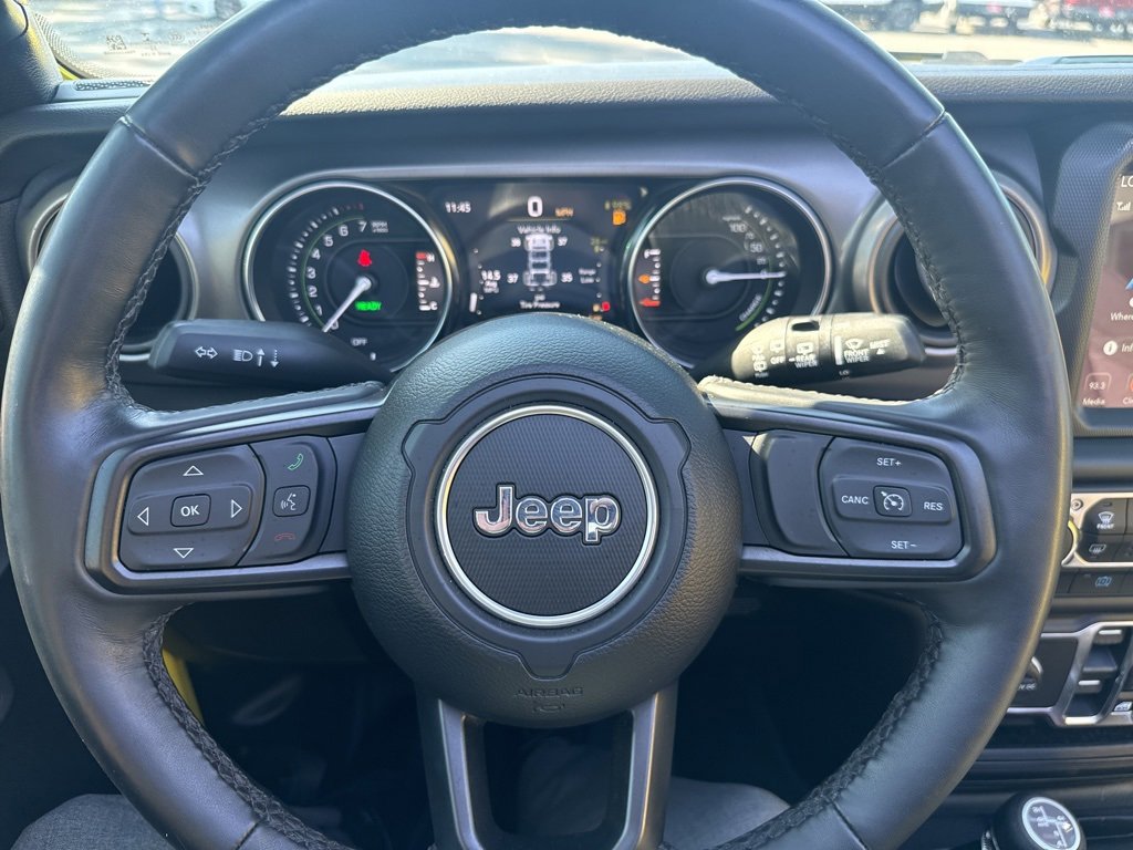 Used 2023 Jeep Wrangler Willys 4xe w/ Sun & Screen Package image 21