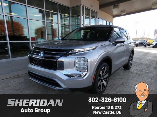 New 2025 Mitsubishi Outlander SE