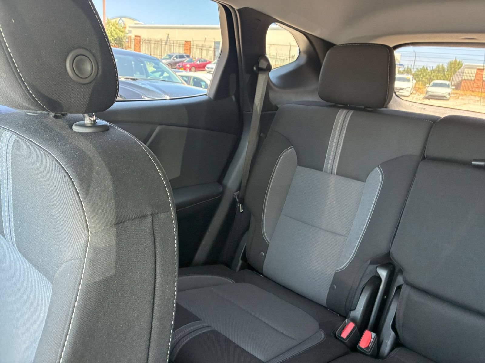 Used 2025 Chevrolet Blazer LT FWD image 34