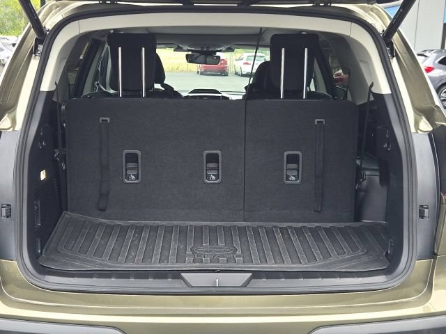 Certified 2025 Subaru Ascent Limited AWD/4WD image 18