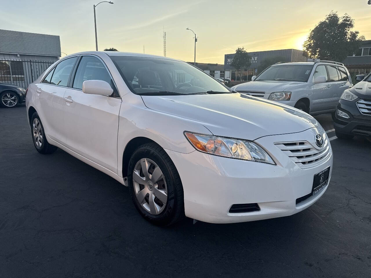 Used 2009 Toyota Camry LE image 7