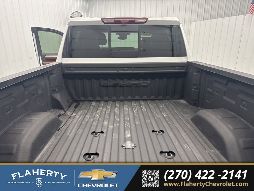Used 2024 GMC Sierra 3500 Denali Ultimate image 17