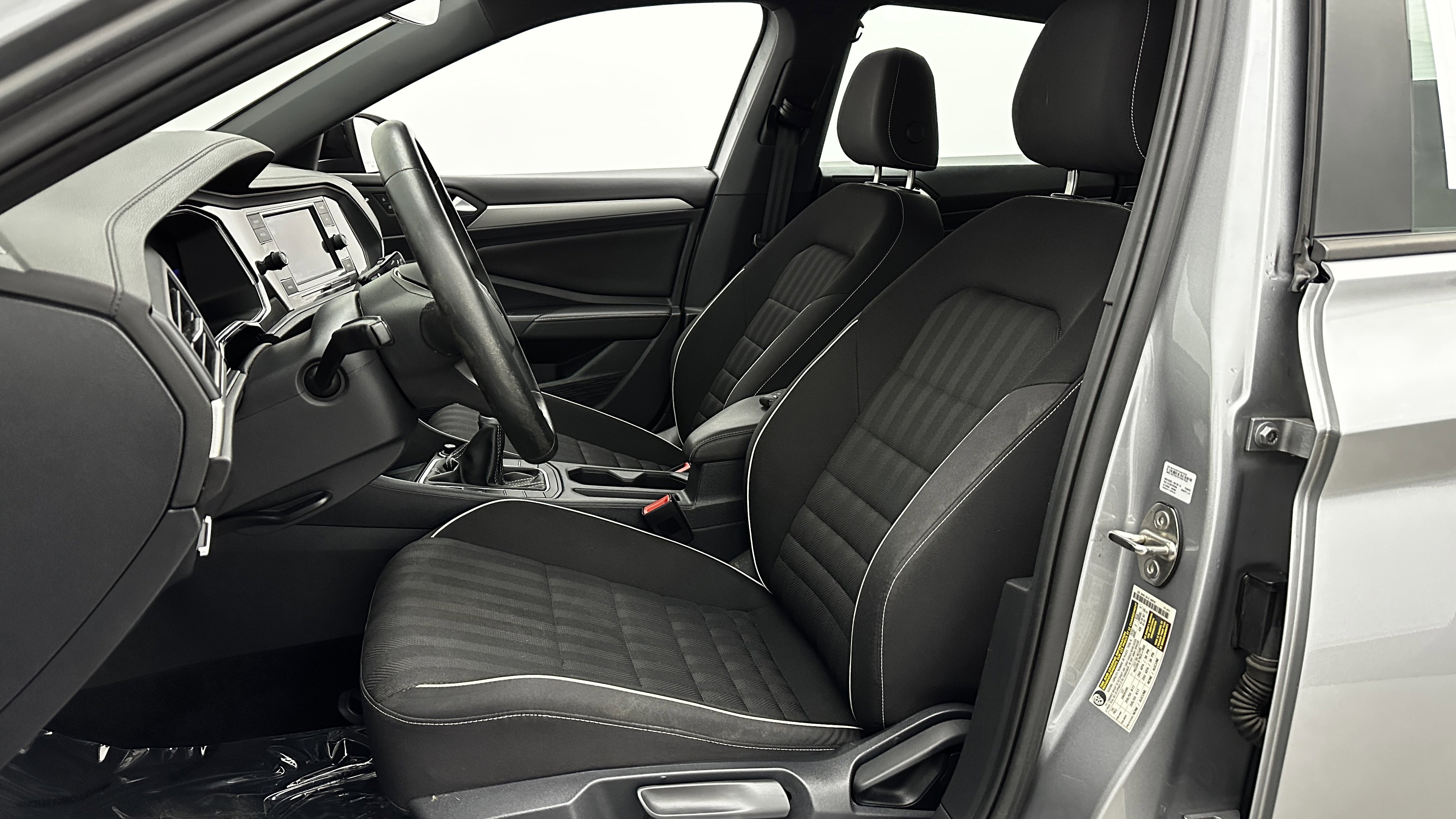 Used 2023 Volkswagen Jetta Sport image 12