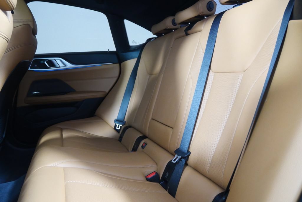 Used 2023 BMW i4 eDrive35 RWD image 15