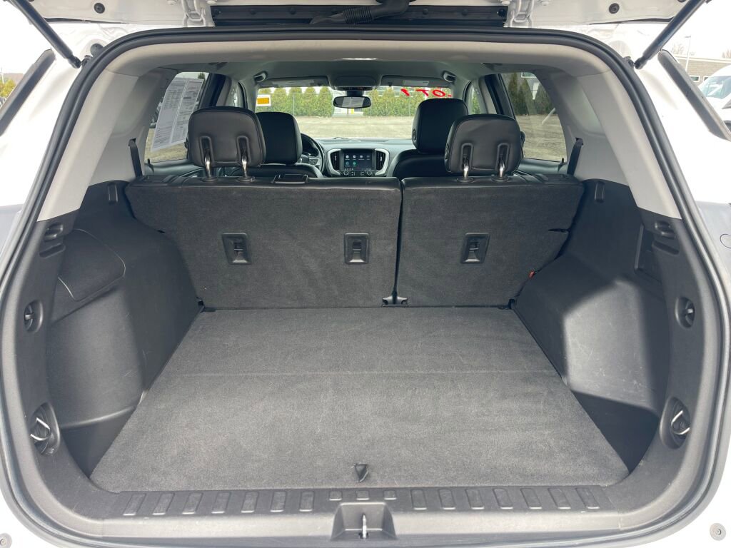 Used 2020 GMC Terrain SLT image 23