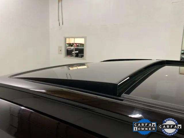 Used 2025 Volvo XC40 B5 Plus image 25