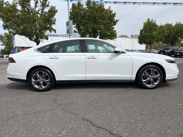 Used 2024 Honda Accord EX image 3