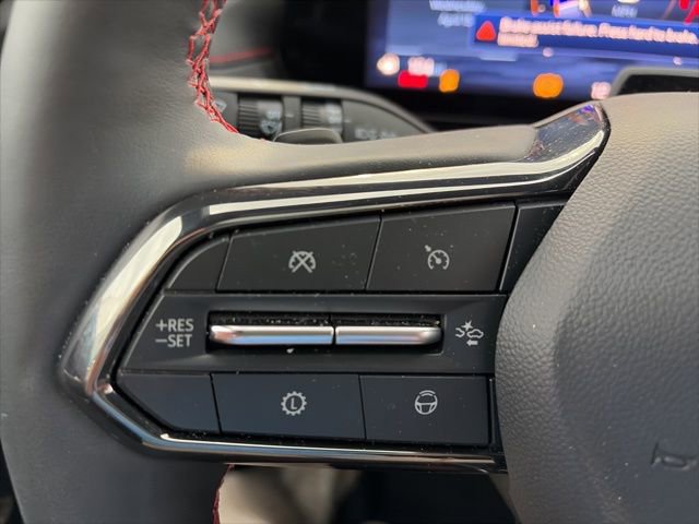 Used 2025 Chevrolet Traverse RS w/ LPO, Floor Liner Package image 14