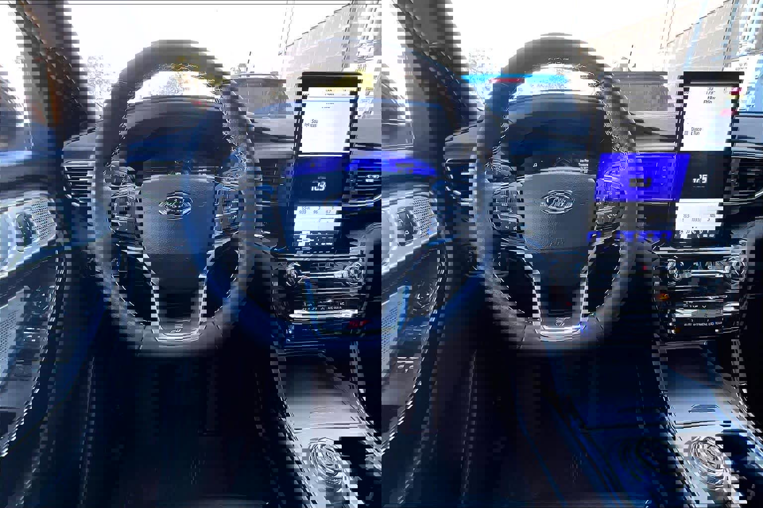 Used 2023 Ford Explorer ST w/ Equipment Group 401A image 5