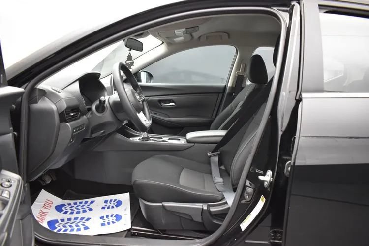 Used 2025 Nissan Sentra SV FWD image 14