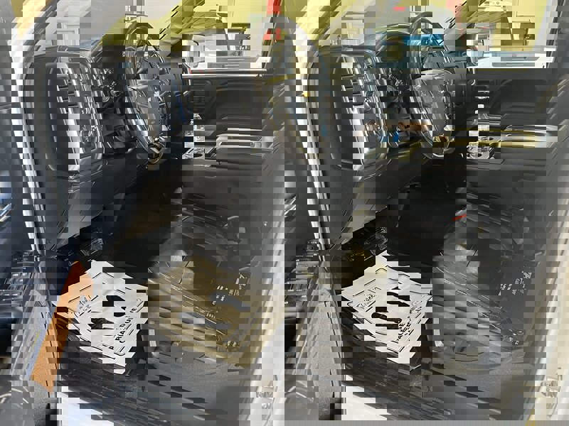 Used 2015 Chevrolet Silverado 2500 LTZ image 7