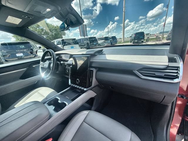 Certified 2026 GMC Acadia Elevation w/ Elevation Premium Package FWD image 28