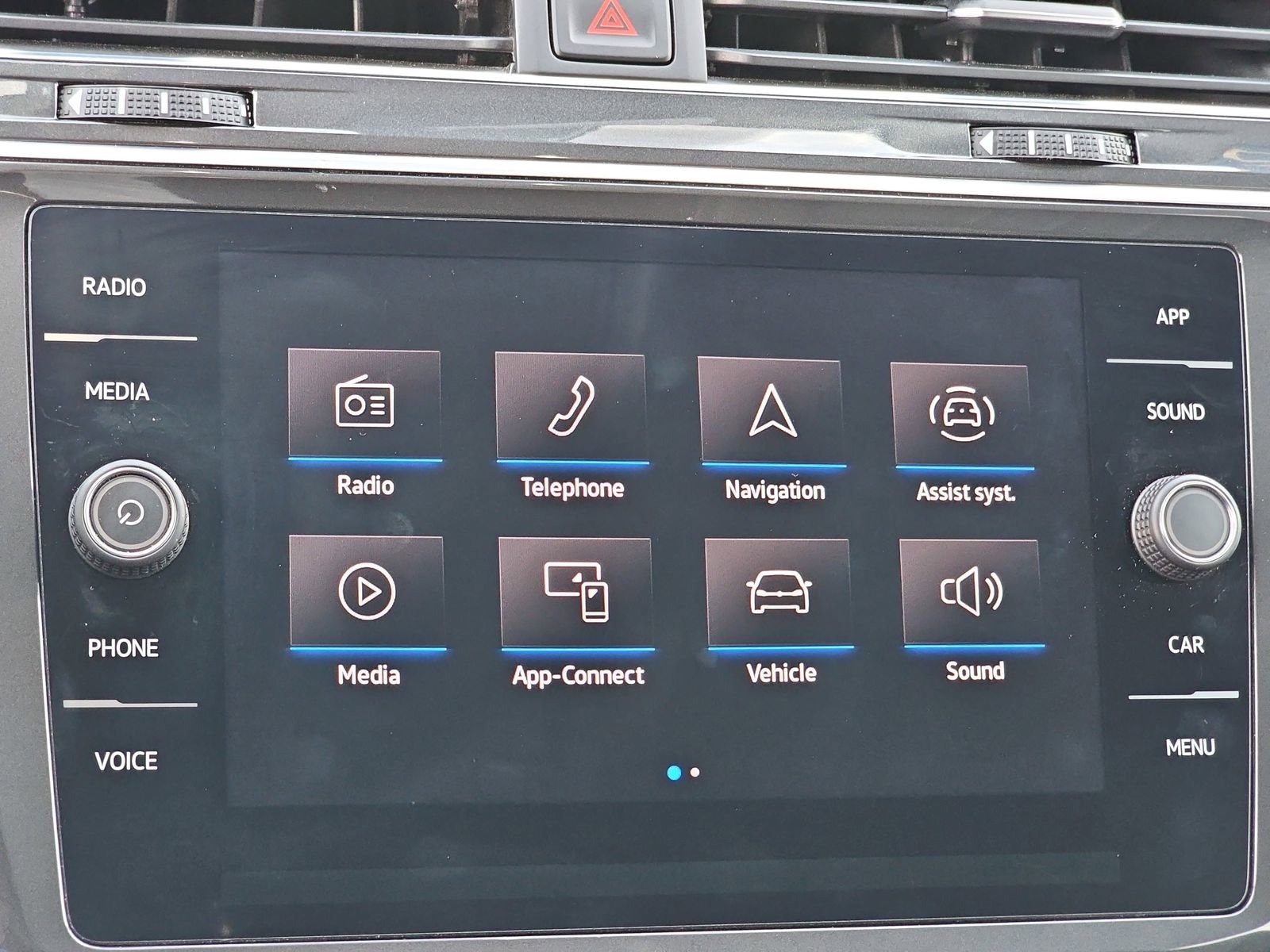 Used 2022 Volkswagen Tiguan SE image 25