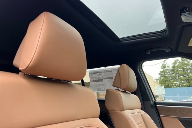 New 2026 Hyundai Santa Fe Limited AWD/4WD image 17
