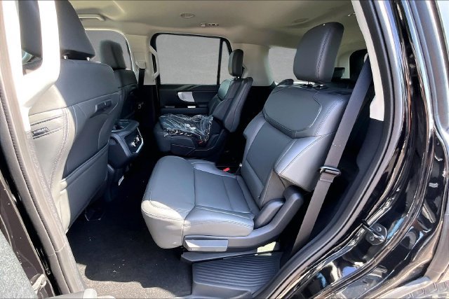 New 2027 Ford Expedition Active AWD/4WD image 9