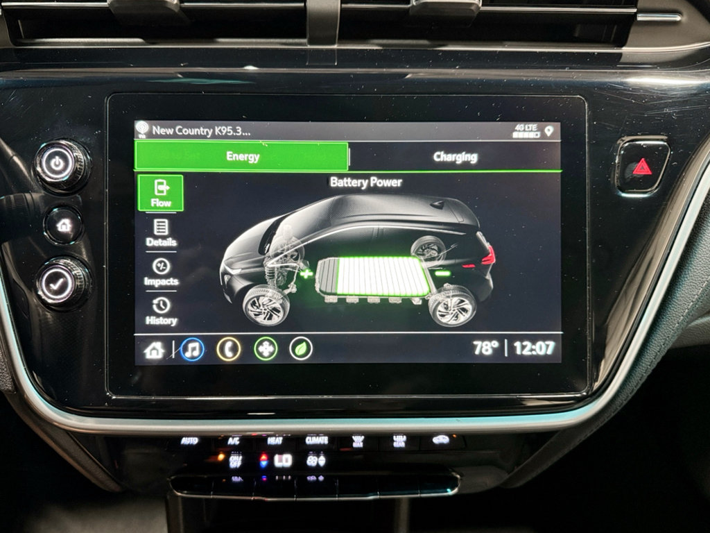 Used 2023 Chevrolet Bolt LT w/ Driver Confidence Package FWD image 11