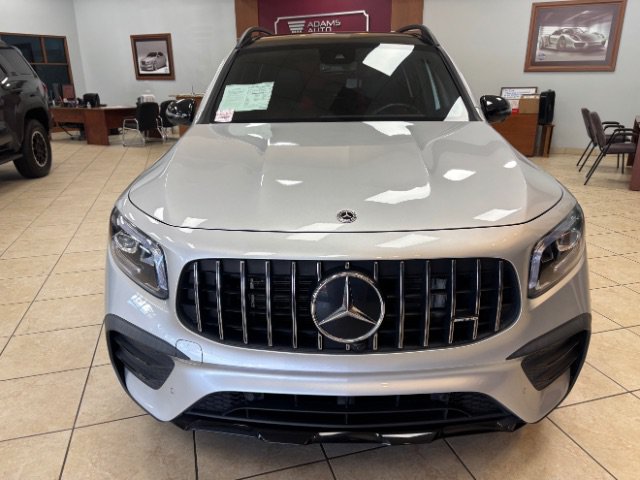 Used 2022 Mercedes-Benz GLB 35 AMG 4MATIC image 2