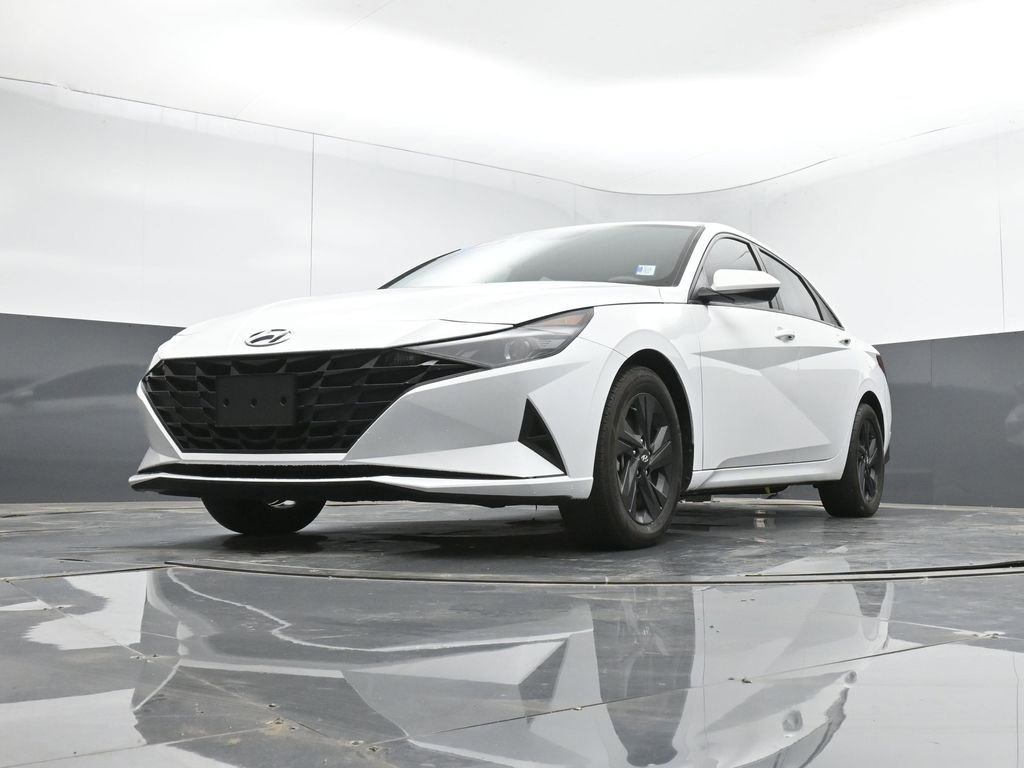 Used 2023 Hyundai Elantra SEL FWD image 38