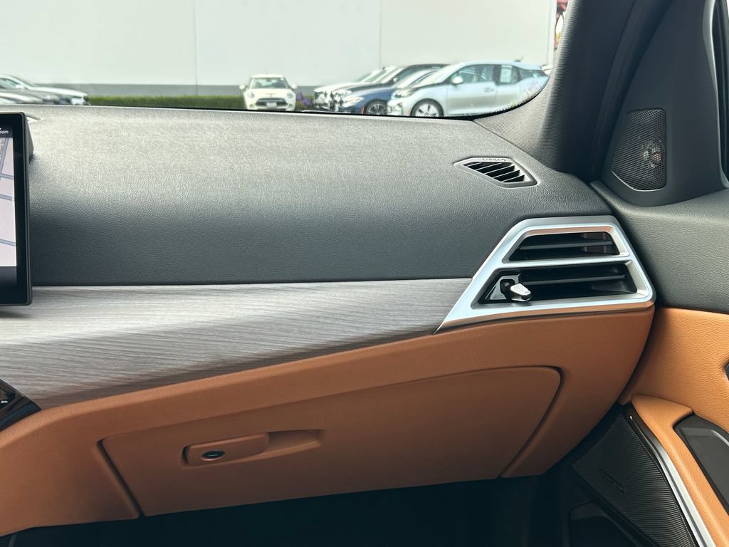 Used 2026 BMW 330i Sedan w/ Premium Package RWD image 26