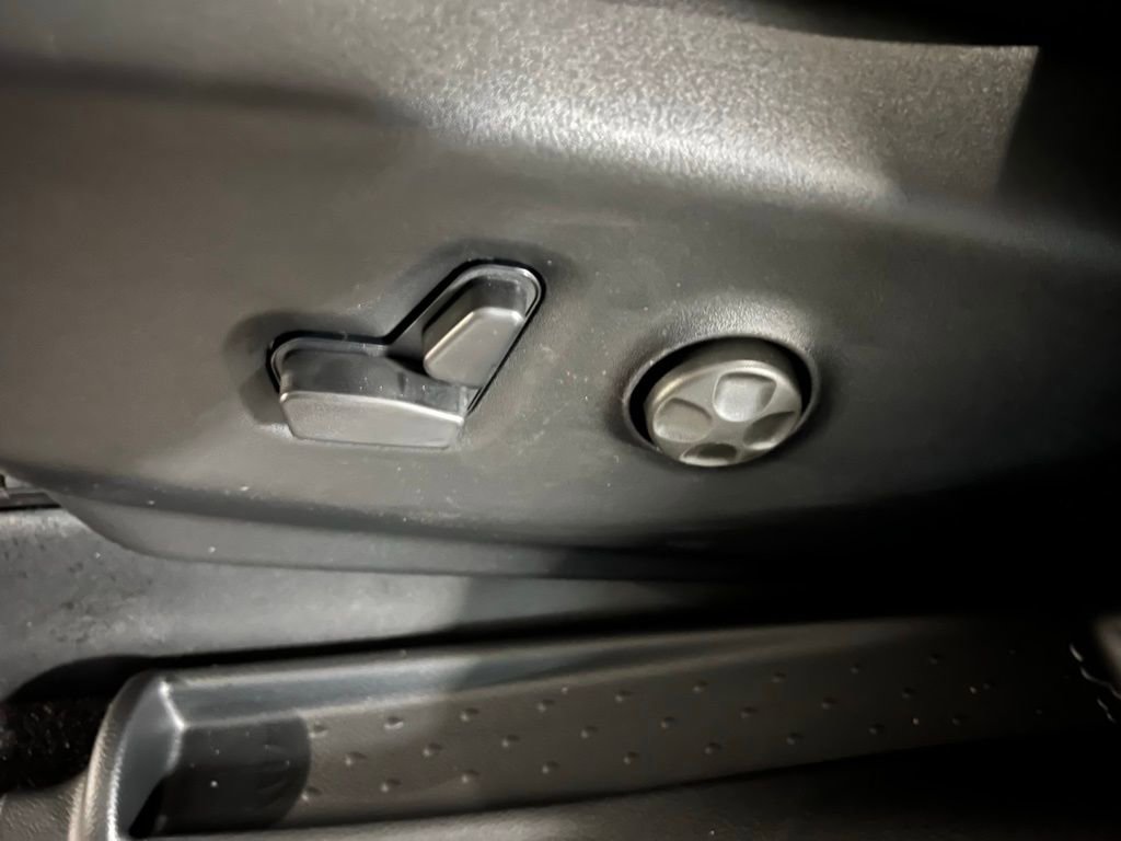 New 2026 Chrysler Pacifica Limited w/ S Appearance Package FWD image 25