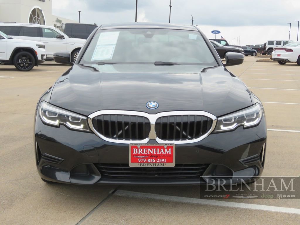 Used 2022 BMW 330e image 9