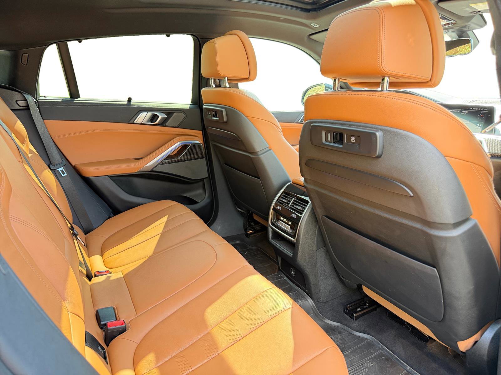 Used 2022 BMW X6 M50i w/ Executive Package AWD/4WD image 20