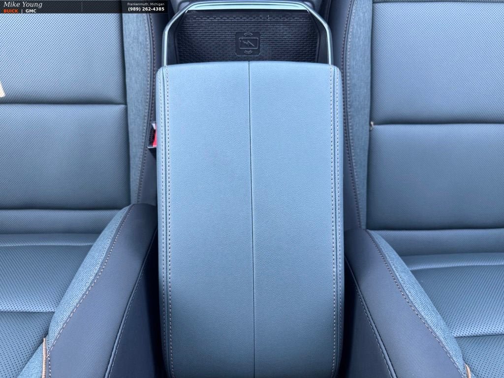New 2027 GMC Terrain AT4 w/ Convenience Package III AWD/4WD image 19